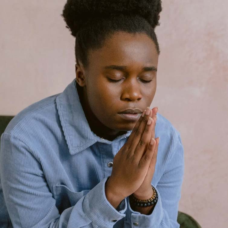 praying woman